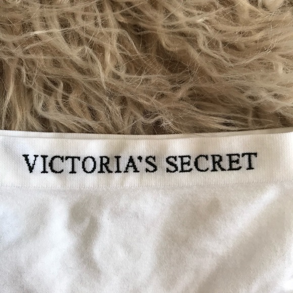 NWT Victoria’s Secret Bottom - Picture 4 of 4